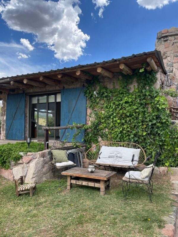 Casa en la montaña mendocina ideal para unas vacaciones en Mendoza.