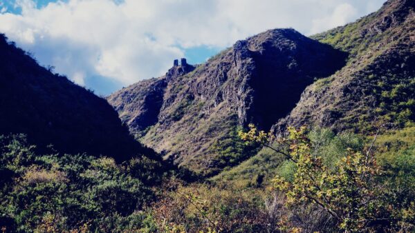 Camino al campanario en La Crucecita