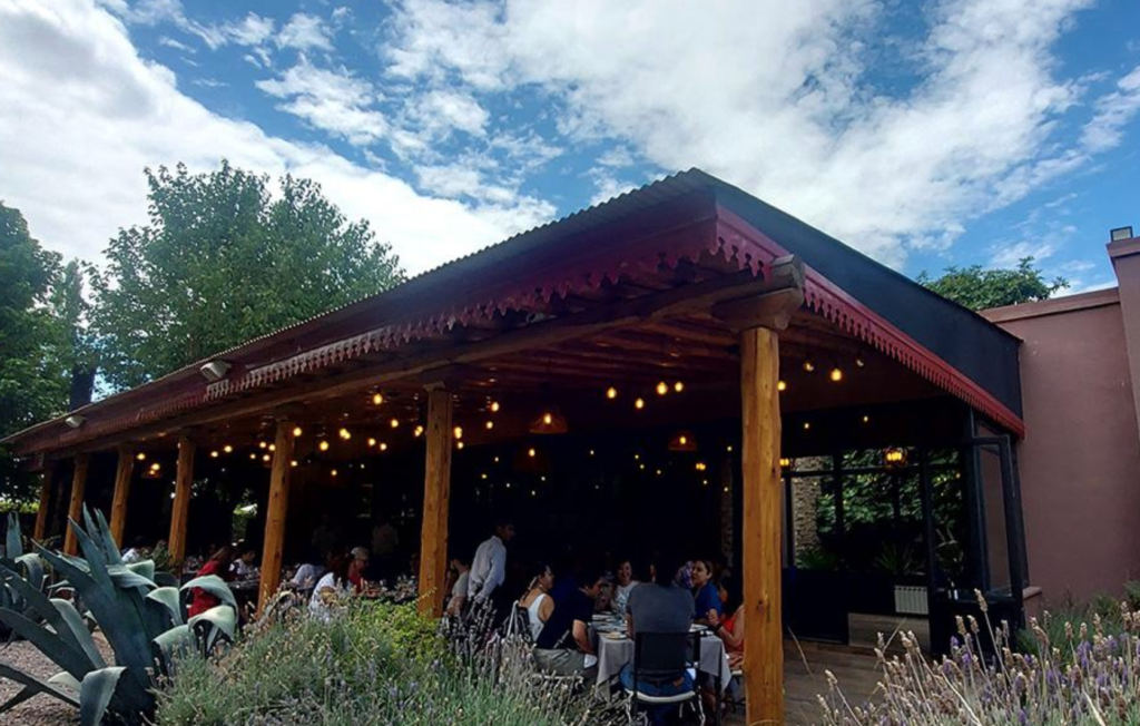 Restaurante de Bodega Lamadrid en Las Compuertas Lujan de Cuyo Mendoza Argentina.